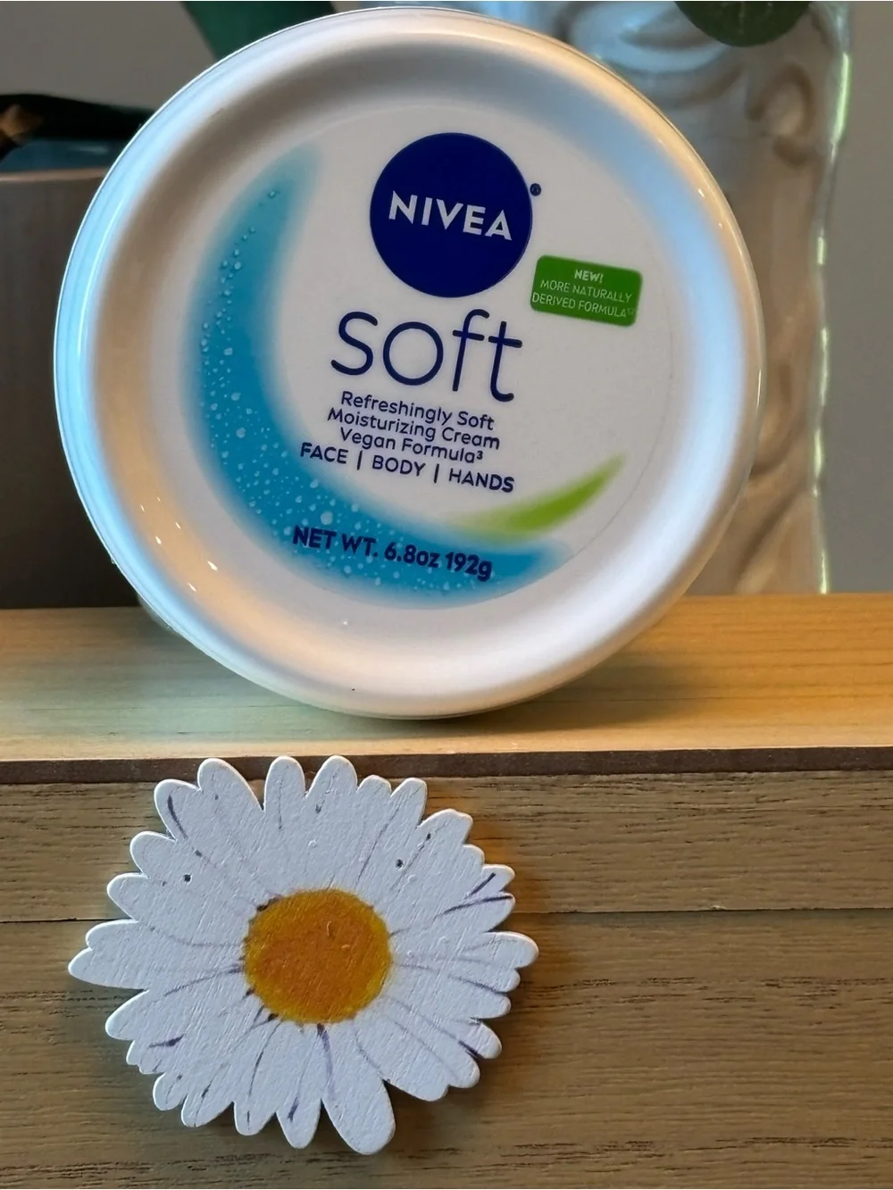 NIVEA Soft Moisturizing Cream - White